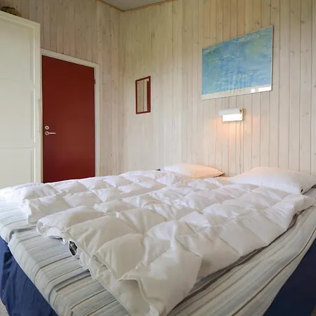 3 Bedroom Pet Friendly In