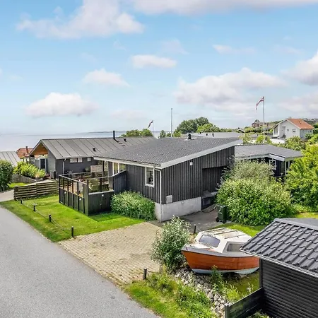 3 Bedroom Awesome Home In Ebeltoft