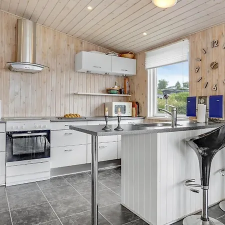 펜션 3 Bedroom Awesome Home In Ebeltoft