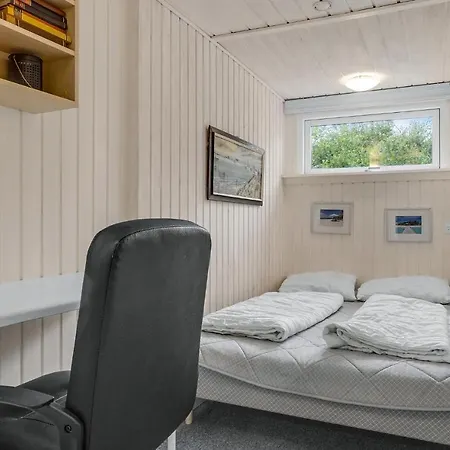 3 Bedroom Awesome Home In Ebeltoft *