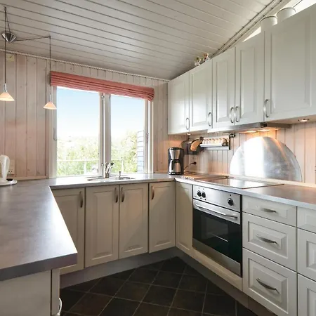 3 Bedroom Awesome Home In Ebeltoft