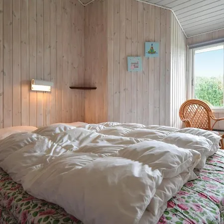 3 Bedroom Awesome Home In Ebeltoft